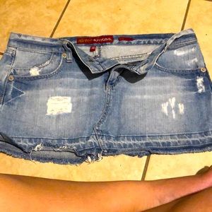 Hot kiss good condition